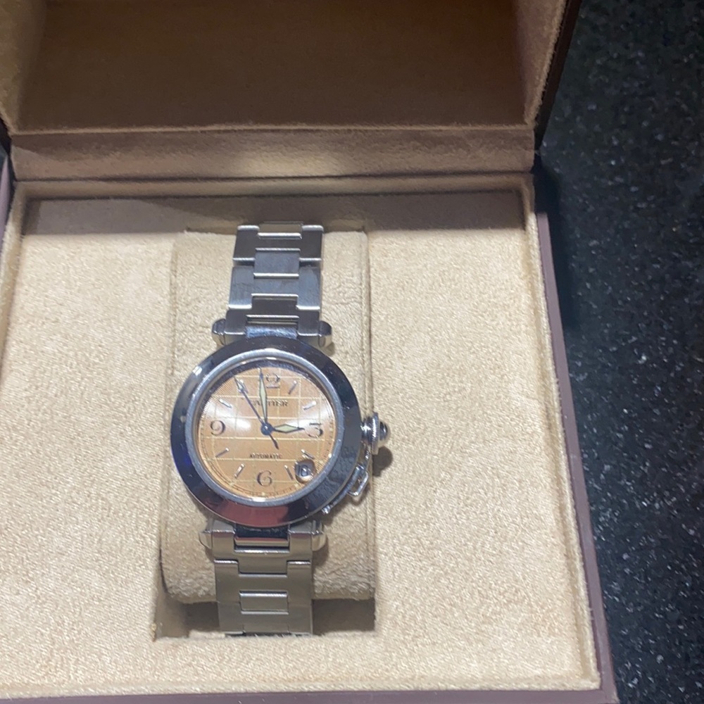 COPY - Cartier watch Barely worn